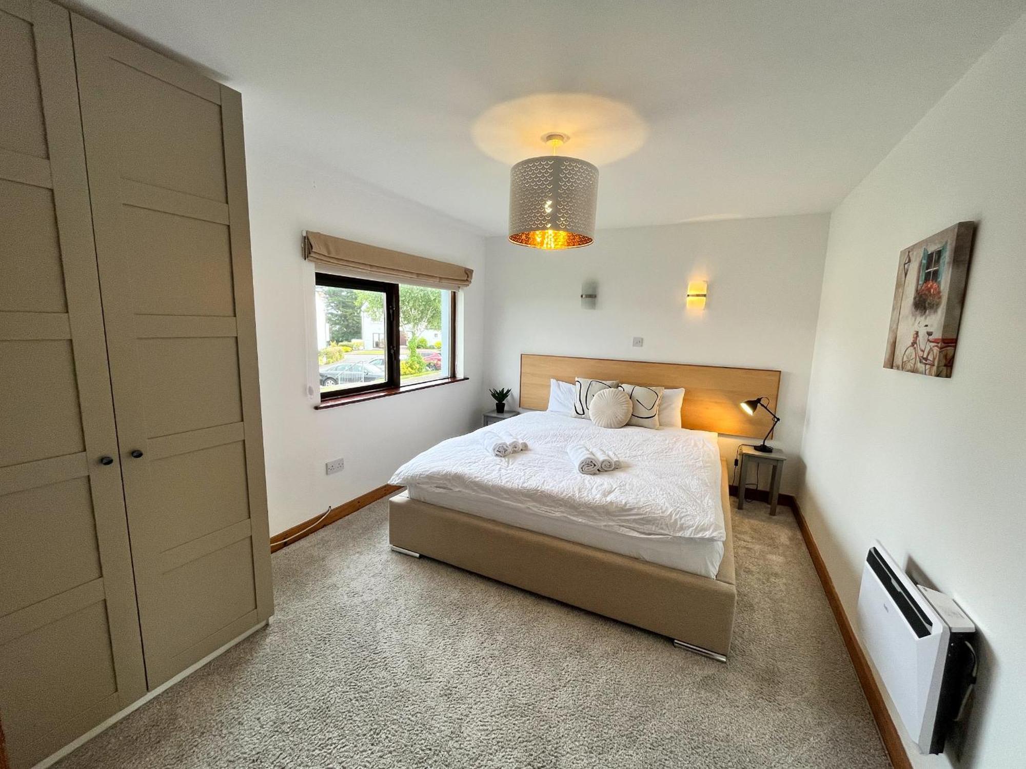 Sea Whispers - My Charming Costal Retreat In Youghal Extérieur photo