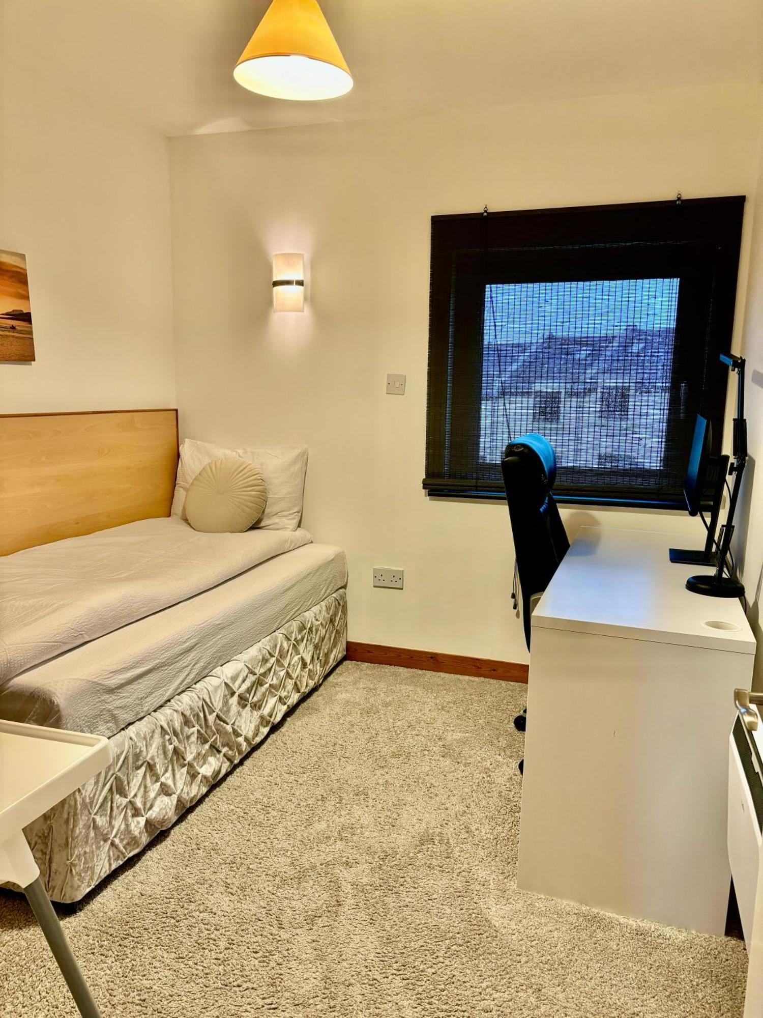 Sea Whispers - My Charming Costal Retreat In Youghal Extérieur photo